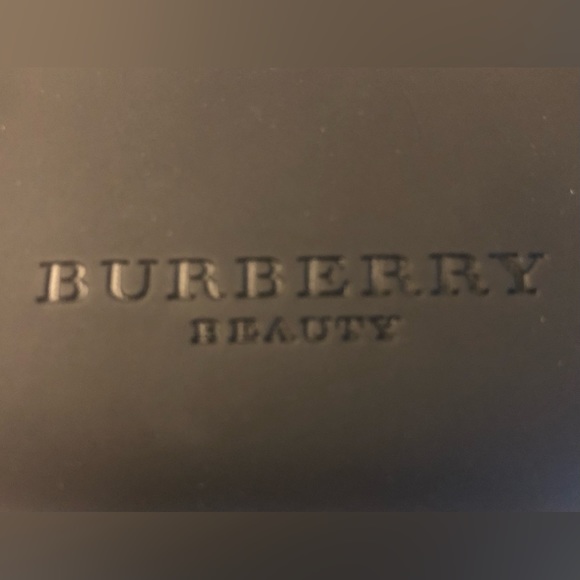 Authentic BURBERRY Remodelled/Restyled Crossbody/ Shoulder/Purse Cosmetic Bag - Picture 4 of 15